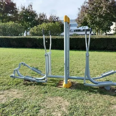 Le Domaine Réservé , Parking Et écrin De Verdure Amiens