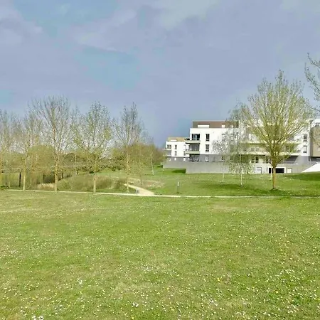 Le Domaine Reserve , Parking Et Ecrin De Verdure * Amiens