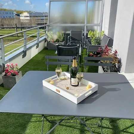 Le Domaine Reserve , Parking Et Ecrin De Verdure Apartmán