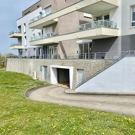 Le Domaine Réservé , Parking Et écrin De Verdure * Amiens