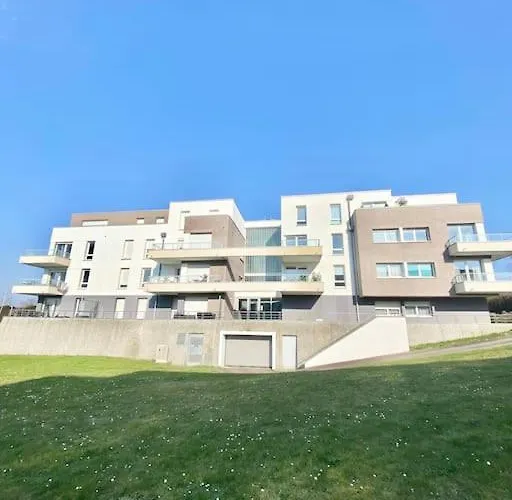 Appartement Le Domaine Réservé , Parking Et écrin De Verdure Amiens